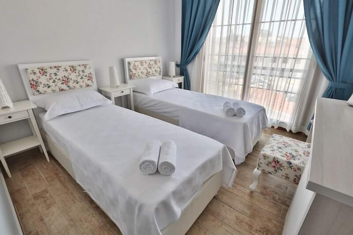 Wifi gratis y ropa de cama