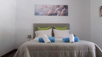 1 bedroom, iron/ironing board, free WiFi, bed sheets