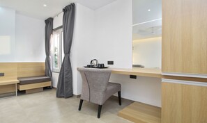 Deluxe Room, Multiple Beds - Treebo City Inn, Satara (Satara)