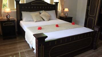 2 quartos, cofres nos quartos, Wi-Fi de cortesia, roupa de cama