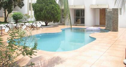 Luxury West Hotel