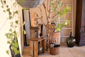 Comfort Studio, Private Bathroom, Garden View (Le Cocon des Capucines ) | Miscellaneous