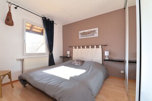 Family Apartment, Courtyard View (L' Ecrin des Capucines ) - La Longère des Capucines (Bergholtz)