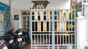 Bagian depan properti