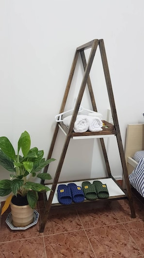 Room 202, Shared Bathroom | Room amenity - Forelsket 2 (Da Lat)