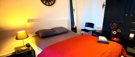 Chambre Double pour 1 personne, 1 grand lit, non-fumeurs | Décoration personnalisée, ameublement personnalisé