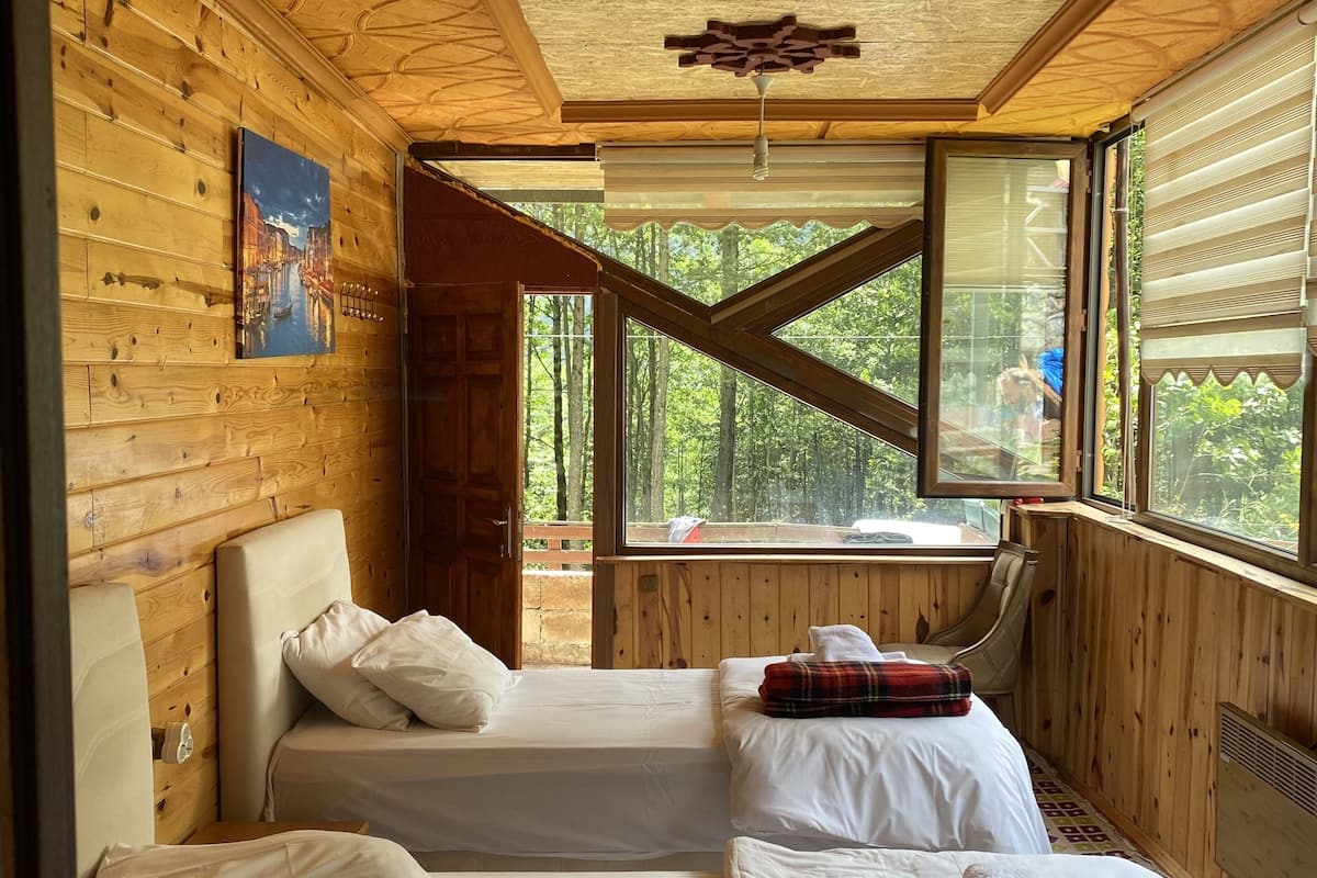 Chambre Triple Familiale, vue montagne