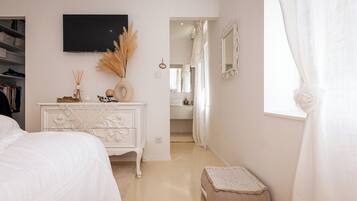 2 slaapkamers, een strijkplank/strijkijzer, wifi, rolstoeltoegang