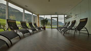 Massages aux pierres chaudes, massages sportifs, massages