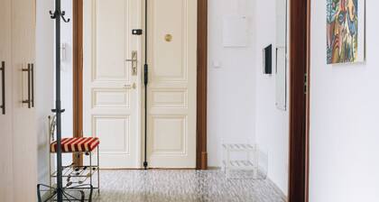 Four Seasons Apartment