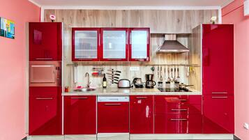 Fridge, microwave, oven, dishwasher