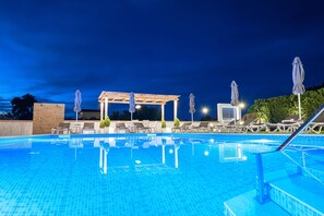 Exterior - White Canvas Boutique Studios (Zakynthos)