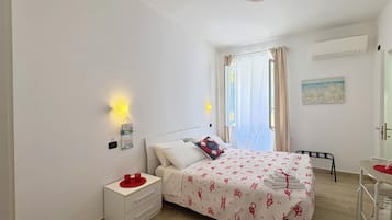 Camera doppia | Una cassaforte in camera, una scrivania, Wi-Fi gratuito, lenzuola