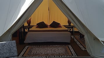 Tent (Saharienne) | Dihias secara berasingan, dilengkapkan perabot secara berasingan