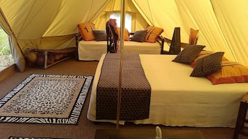 Tent (Saharienne) | Individually decorated, individually furnished, blackout drapes
