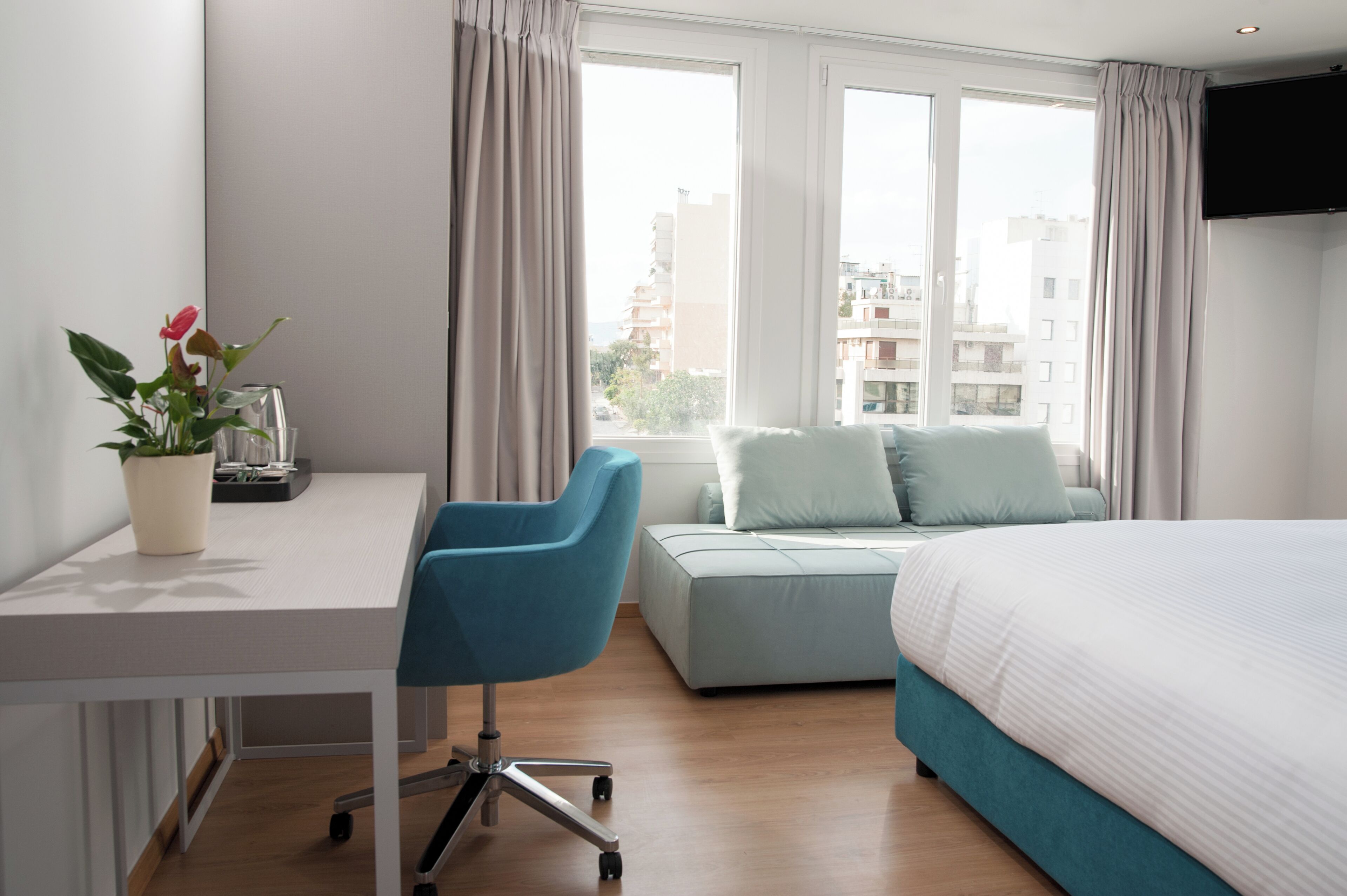 1 bedroom, hypo-allergenic bedding, in-room safe, desk