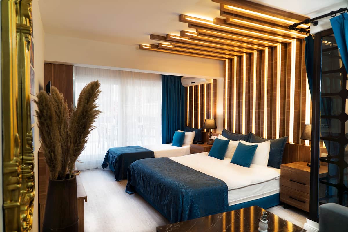 Superior Room, Terrace | Egyptian cotton sheets, premium bedding, down comforters, minibar
