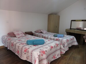 2 soverom, strykejern/-brett, wi-fi og sengetøy