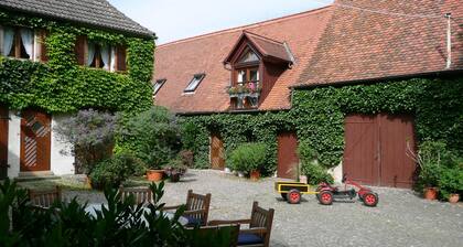 Stilvolle Ferienwohnung auf einem fränkischen Obst- und Brennereihof
