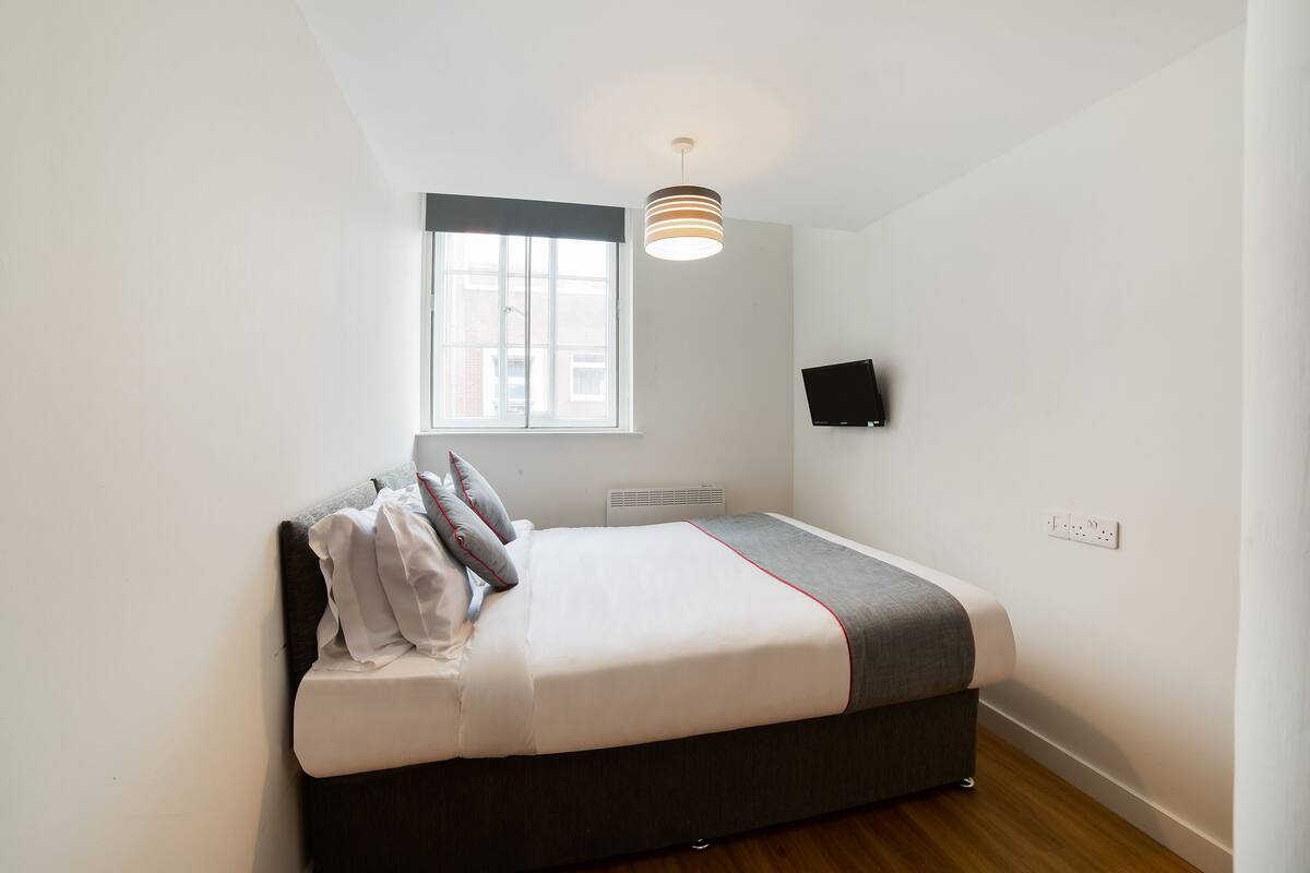 Superior Suite, Multiple Beds (Triple) | Bed sheets