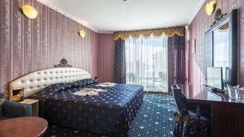 Standard Double Room (1 extra bed) | In-room safe, desk, blackout drapes, iron/ironing board