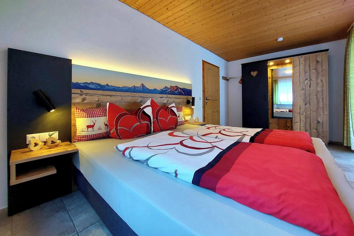 Apartment, 1 Bedroom (2 Watzmann) | Langsir/tirai gelap terus, katil bayi/kot (percuma) 