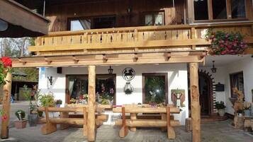 Bagian depan properti