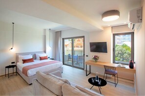 Executive Suite | Premium bedding, down comforters, in-room safe, desk - The City Hotel & Suites (Rethymno)