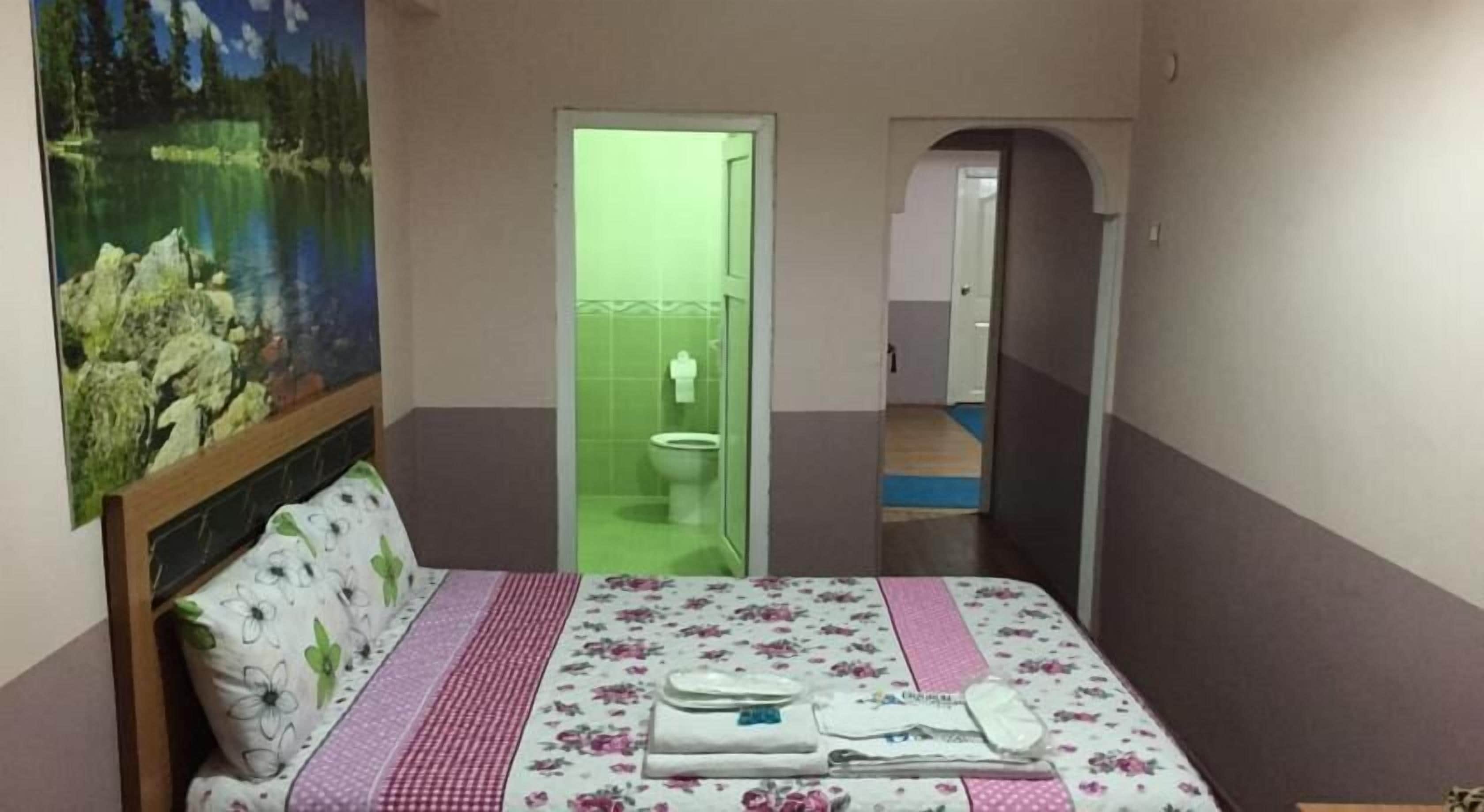 Double or Twin Room | Free WiFi