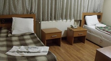 Double or Twin Room | Free WiFi