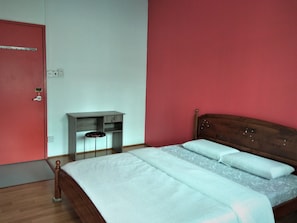 Blackout drapes, free WiFi, bed sheets