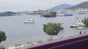 Interior entrance - reds pansiyon (Bodrum)