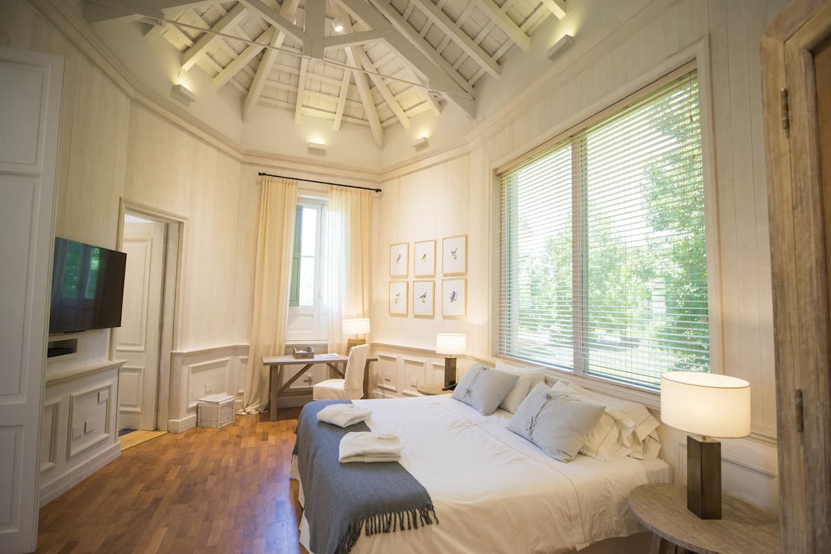 Suite, 1 lit double, cÎté jardin (Antiguo Lavadero)