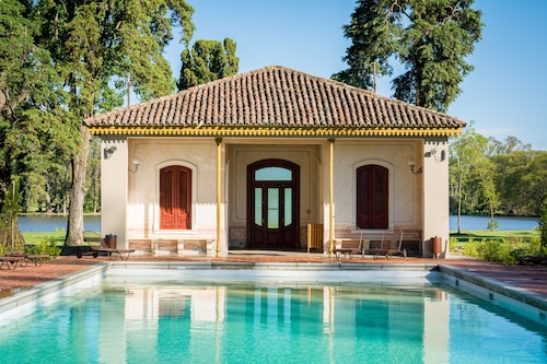 Estancia La Paz Hotel