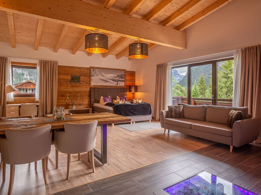 Superior Apartment, 2 Bedrooms, Balcony, Mountain View | Living area | LED TV