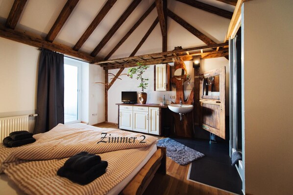 Literie de qualité supérieure, minibar, décoration personnalisée