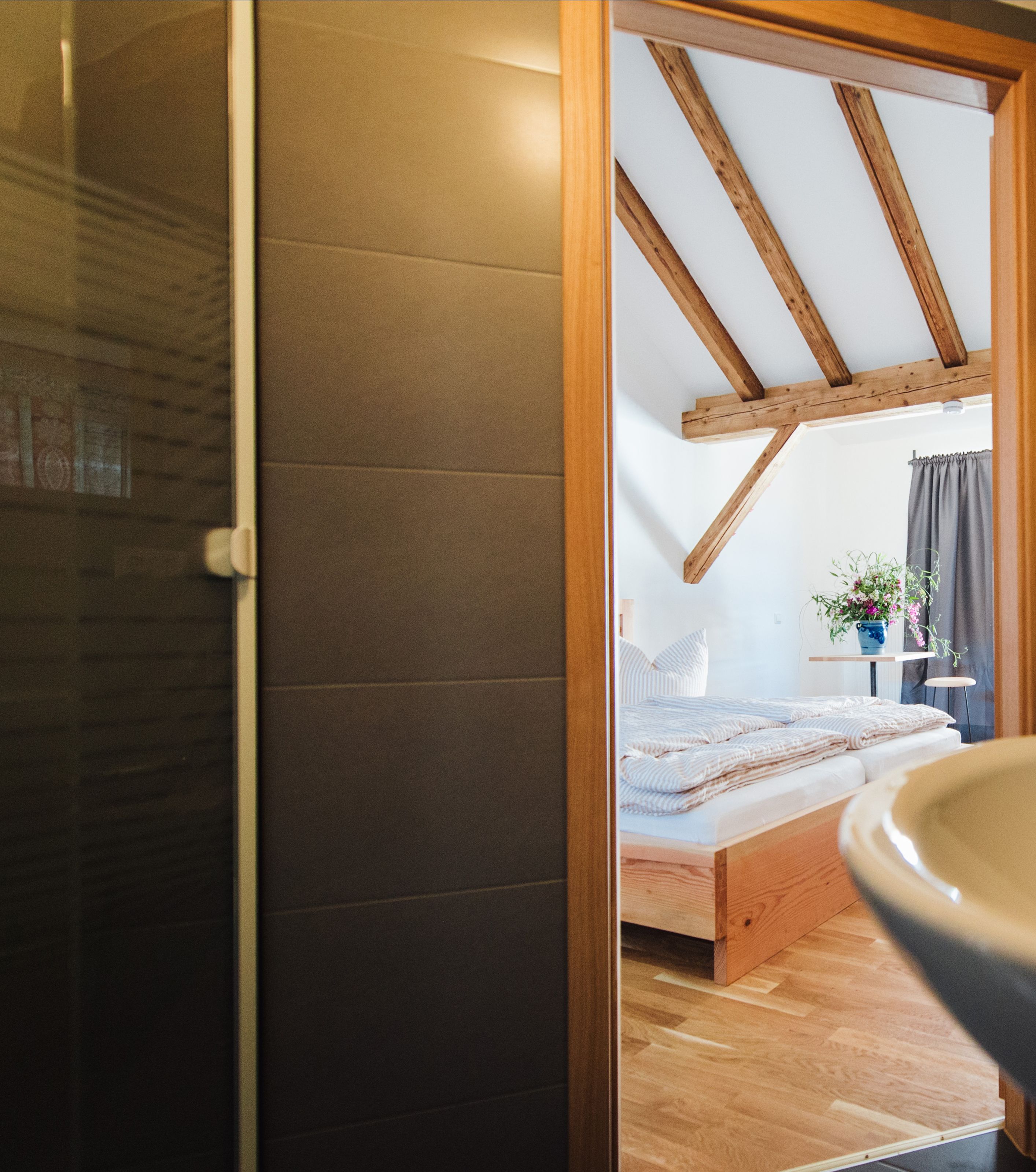 Exclusive-Doppelzimmer, 1 King-Bett, Balkon (with Extra bed) | Badezimmer | Handtücher