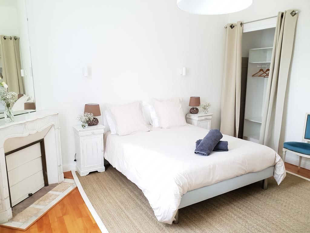 Dobbeltværelse - udsigt til pool (Lillet) | Premium-sengetøj, skrivebord, gratis Wi-Fi, sengetøj