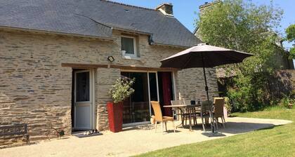 LONGERE THE CAMELIAS