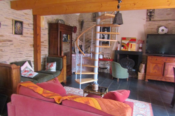 TV, fireplace, books, offices