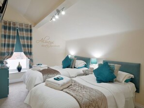 8 soverom, strykejern/-brett og internettilgang