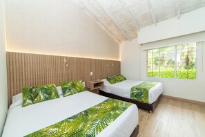 Minibar, in-room safe, blackout curtains, free WiFi - Hotel Barranqueros (Armenia)