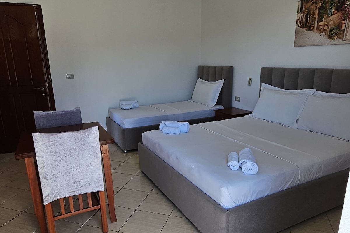 Triple Room, Mountain View | 1 bedroom, desk, iron/ironing board, free WiFi