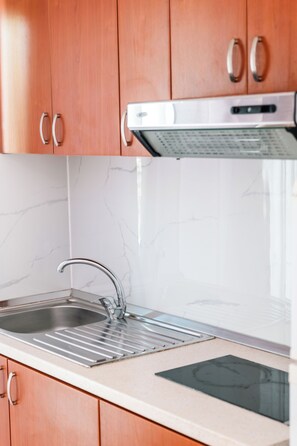 Desk, iron/ironing board, free WiFi - Vila Malo (Ksamil)