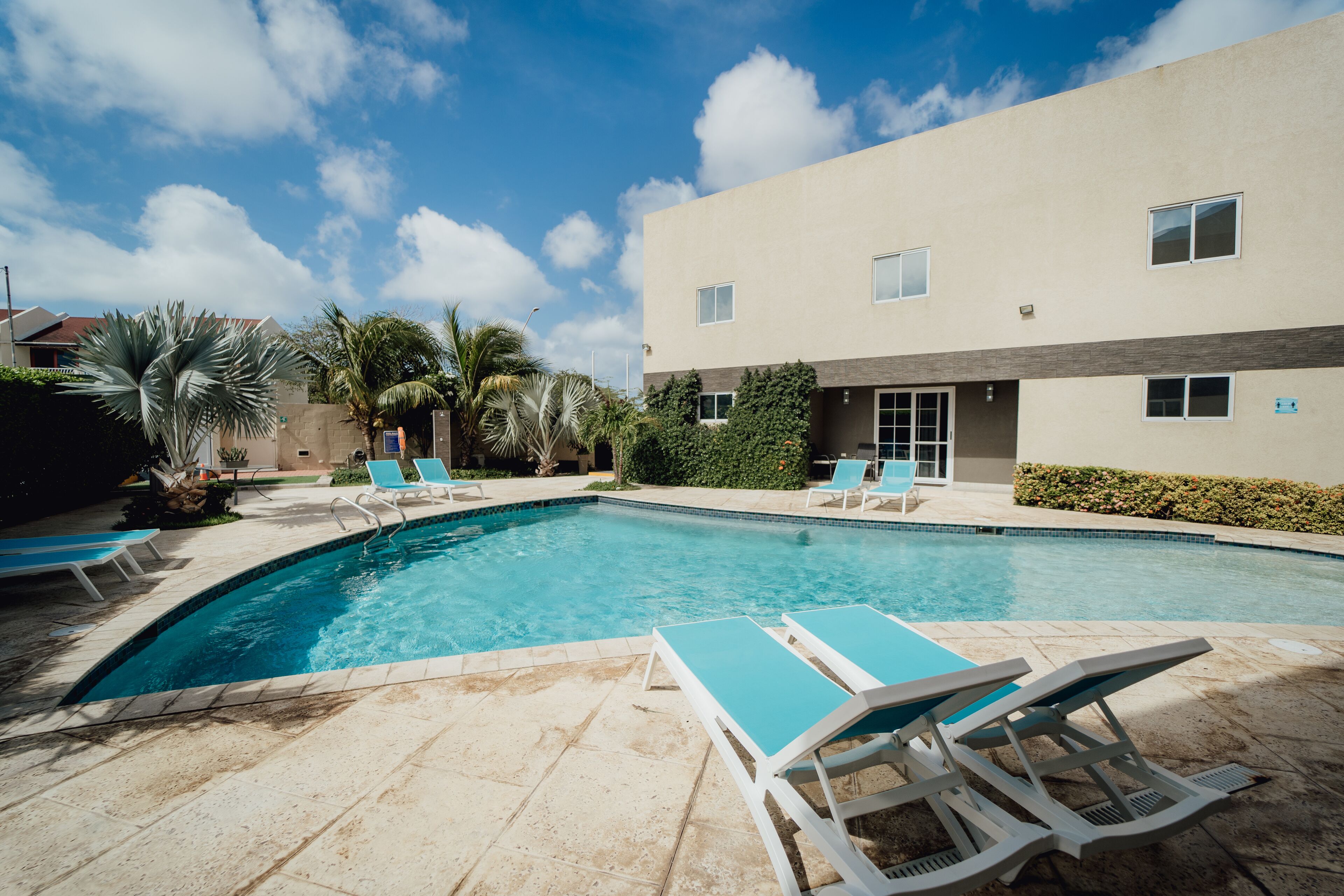 RH Boutique Hotel Aruba