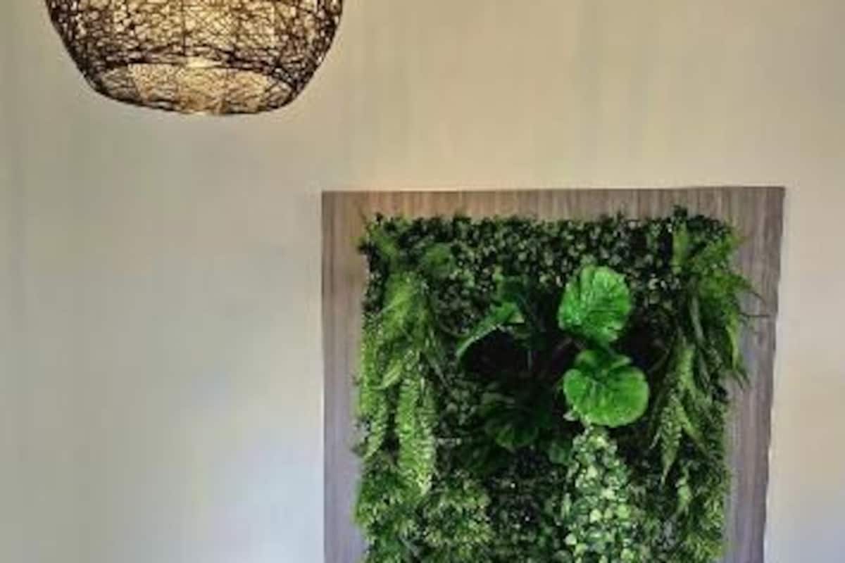 Junior Suite, 1 Queen Bed, Non Smoking, Balcony | Private kitchen | Full-size fridge, microwave, stovetop, coffee/tea maker