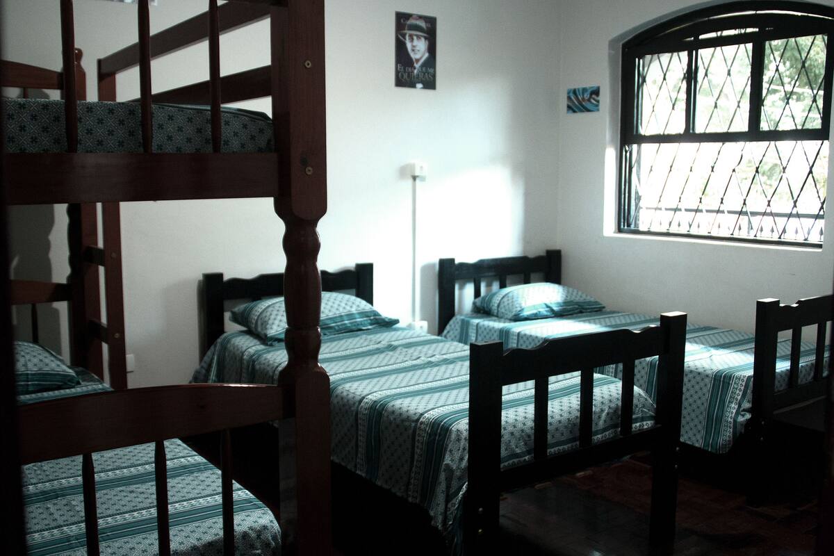 Shared Dormitory, Mixed Dorm (4) | Iron/ironing board (on request), WiFi (free), bed sheets
