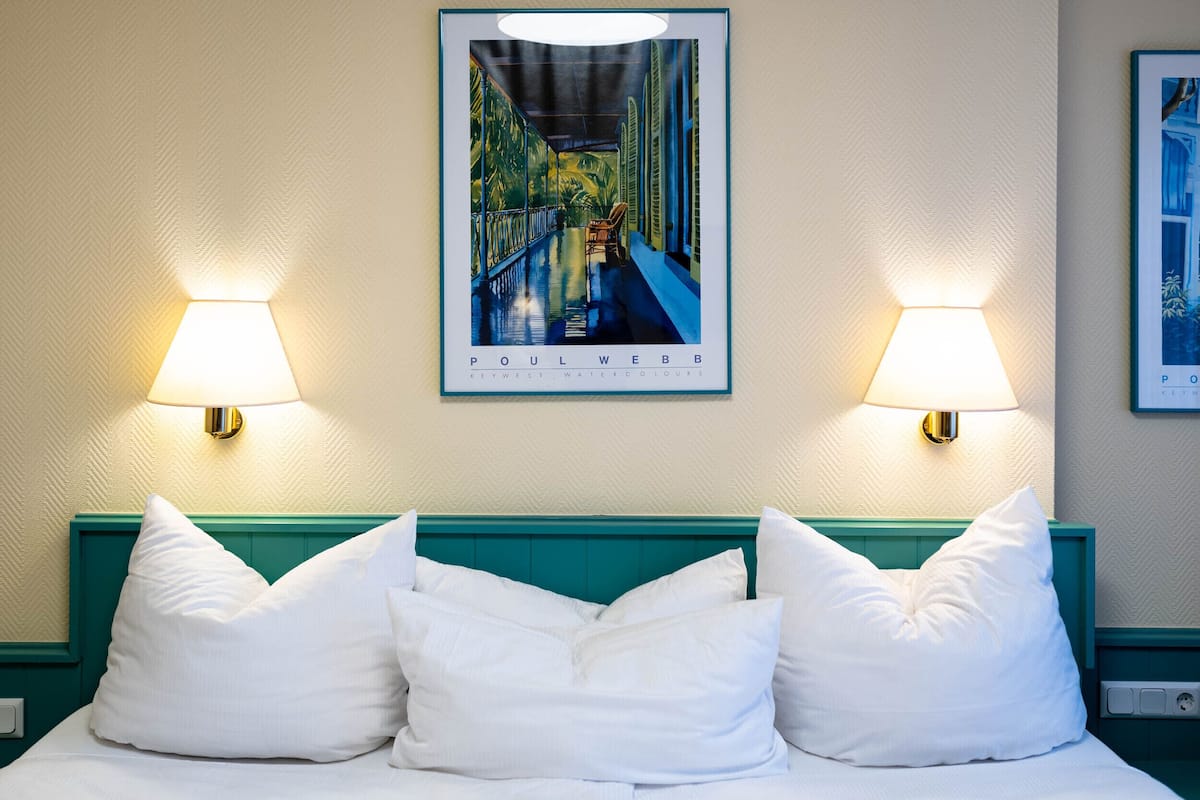Hypo-allergenic bedding, in-room safe, individually decorated