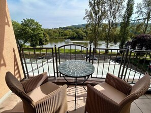 Deluxe Double Room, Balcony (Moselzimmer) | Balcony view - Hotel & Restaurant ZUR TRAUBE (Uerzig)