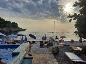 Beach bar - Majero Apartments (Utjeha)